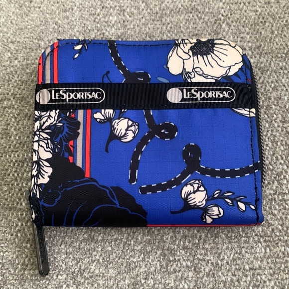 Lesportsac Bags Lesportsac Claire Wallet Poshmark